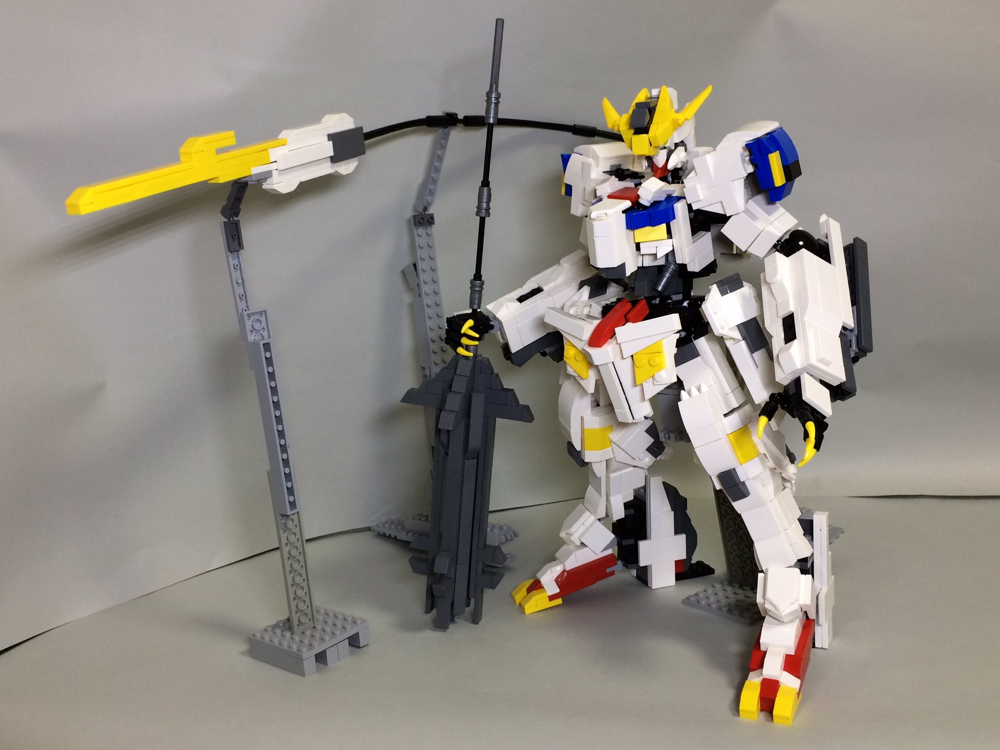 七日坊主 Nananichibonze レゴで作った 機動戦士ガンダム鉄血のオルフェンズより ガンダム バルバトスルプスレクス その4 ポージング色々 Lego ガンダム レゴロボ G Tekketsu Gundam レゴ T Co 12ek3poigk Twitter