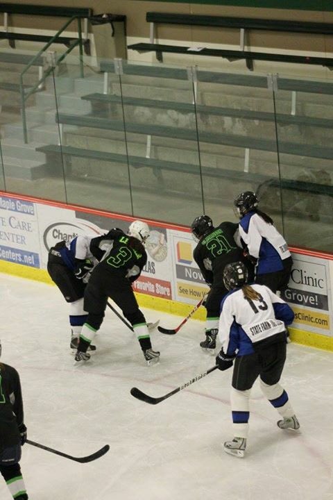 RachelOlmanson's tweet photo. We didn't win but we didn't lose, either. Had a blast playing hockey last night! Our game ended tied 2-2. #icecougars @WHAMhockey #hockey https://t.co/M5EXln12eD