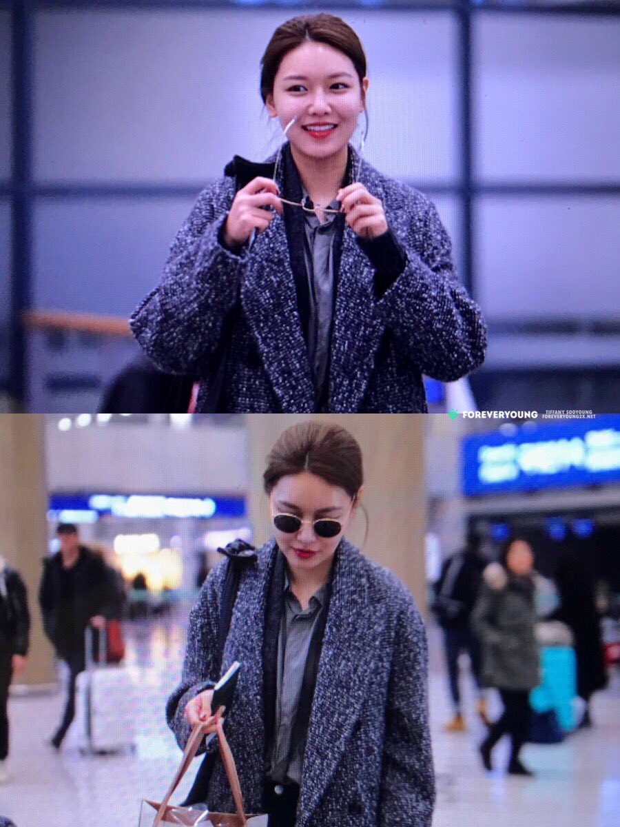 [PIC][05-02-2017]SooYoung trở về Hàn Quốc vào chiều nay C3427mZUMAAmJPB