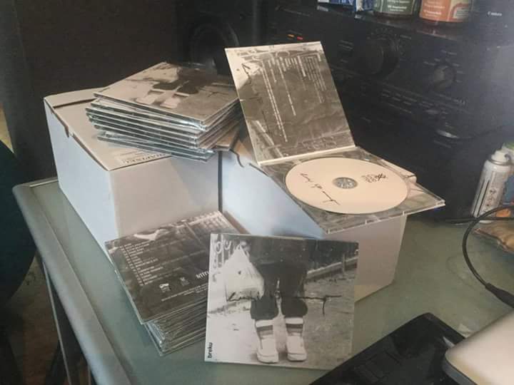 Breku77's tweet photo. Polski pre-order wysłany. Część płyt w drodze do UK, jak tylko je wyślemy odpalimy odsłuch yt i bandcamp. Pozdro! https://t.co/MllN2VIJn3