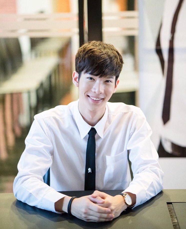 Turrruk's tweet photo. เอ้าา พวกเราาา! เชิญขึ้นเรือค่ะ ใครมาใหม่ต่อคิวซื้อตั๋วได้เลย เร่ข้ามาา! เจ้าข้าเอ๊ยยย!! #ก็อตโจ พนาวาโย #เดือนเกี้ยวเดือน #2Moonstheseries https://t.co/pp3D4jJcz2