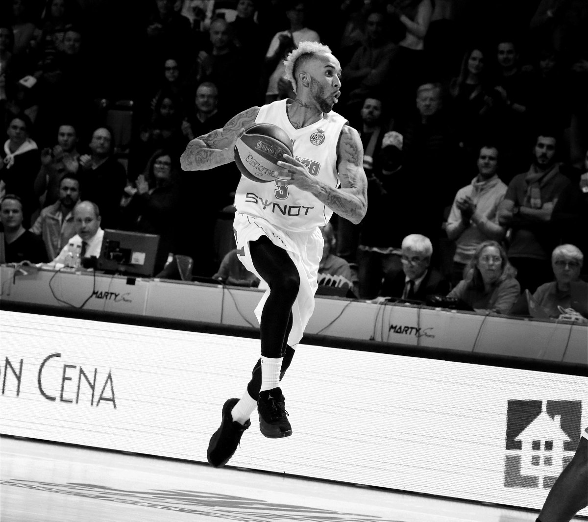 gieffo's tweet photo. @ASMonaco_Basket s'envole toujours en tête de la #ProA après une large victoire face à #LePortel #ZackWright #CanerMedley @jamalshooter https://t.co/w30BkSoVKi