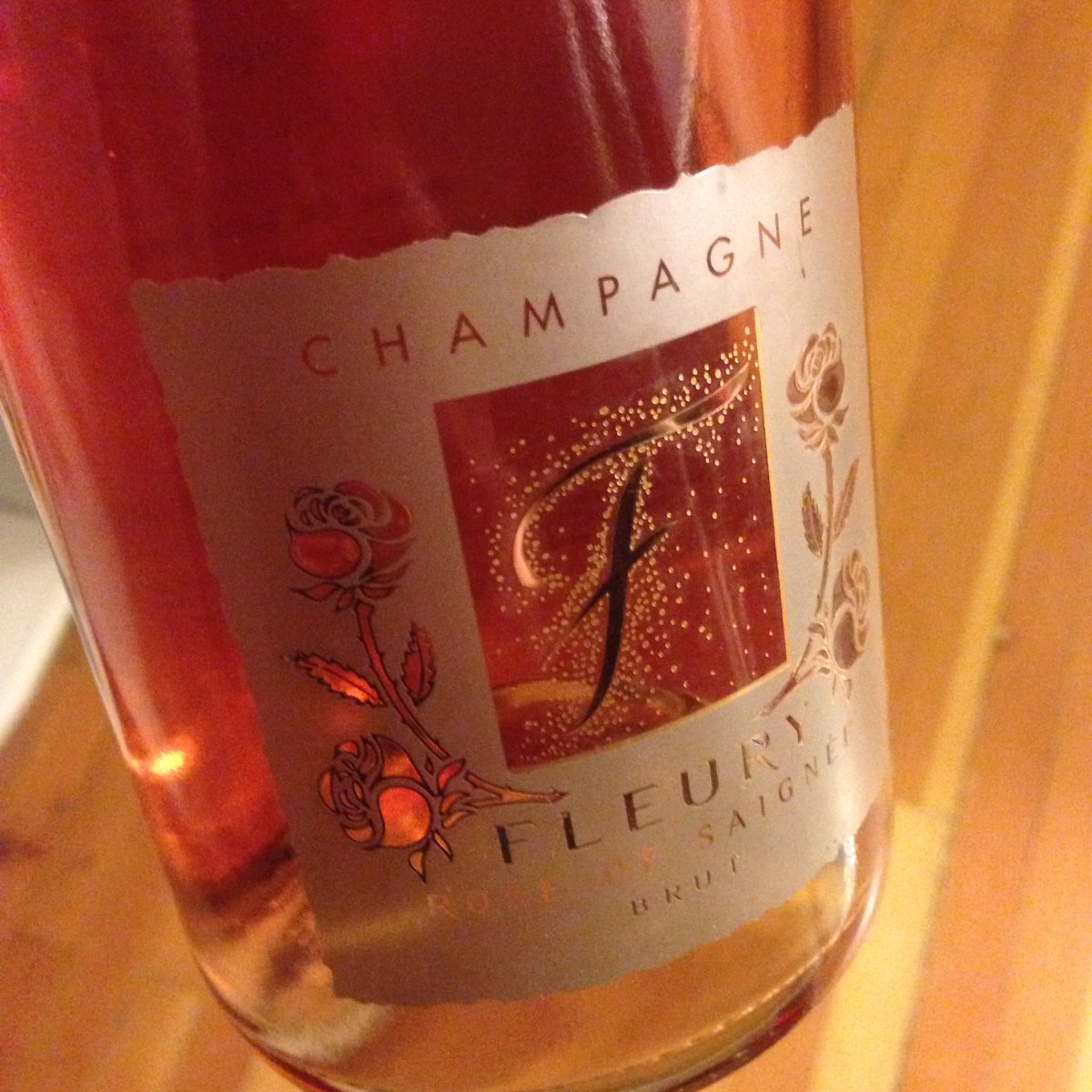 🇫🇷 <a href="/ChampagneFleury/">Champagne Fleury</a> Rosé de Saignée: delicious 💯biodynamic Pinot Noir from #Aube