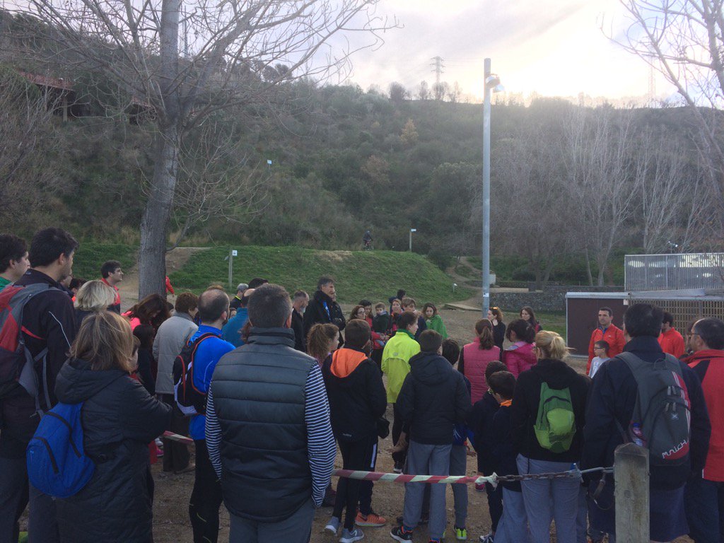 AmpaGarbi's tweet photo. A punt per la cursa/caminada de l'Escola Garbi #esport https://t.co/yhWLcZyhph