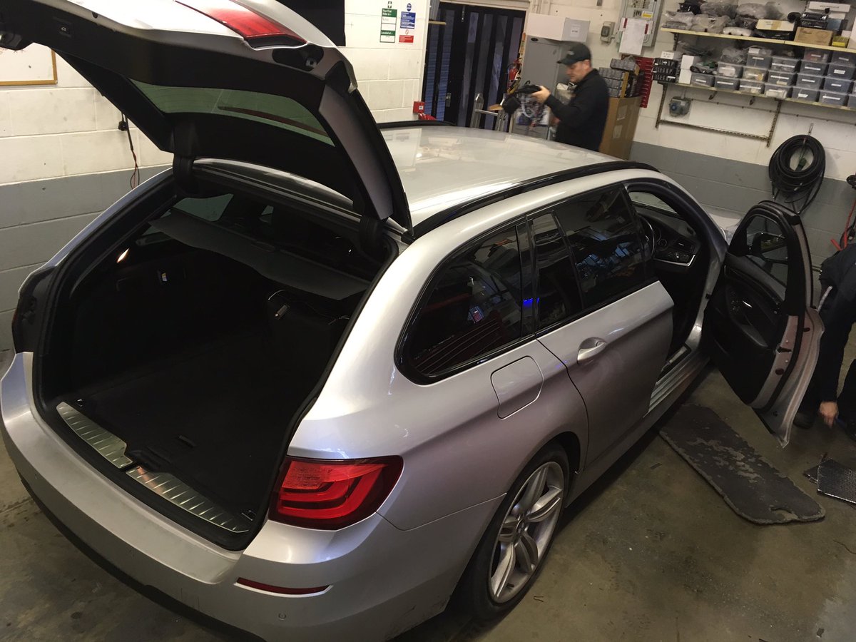 sourcesounds's tweet photo. BMW 5 Series touring in for a Rainbow and Audison level 1 front and rear audio upgrade now sounding sweet #bmw #sheffield #audison https://t.co/9RDRcOFqAN