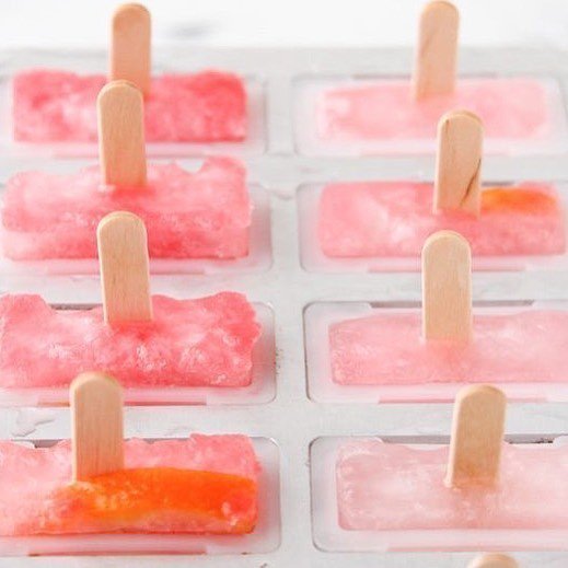 Hell0_Jess's tweet photo. Blast from the past #sweettreats #blastfromthepast #weekend #summertime https://t.co/ufXJZOk5mm https://t.co/oswrSrC2IV