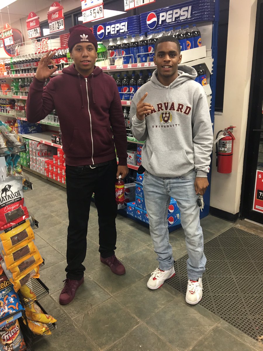 H2GFD's tweet photo. #MauriWorld All Day Everyday Istg I'm Missing You Bro Ik You Watching Over Me〽️🌎 https://t.co/BNcGR0y6OJ