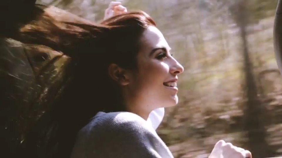 inniexoxo's tweet photo. Love this cover
#CimorelliNewVideo
#CimorelliSaturday
@LaurenCimorelli @ChristinaCIM @LisaCim @AmyCim @KathCim @DaniCim @Cimorelliband https://t.co/uOzrTeOywv