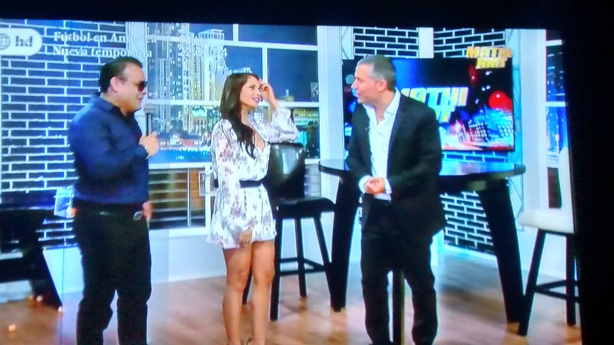 chiknadacomun's tweet photo. @SilvanaArias Hermosa me encantรณ verte en #MathiNait ๐๐๐๐๐๐๐๐ https://t.co/6BYky3dm8G