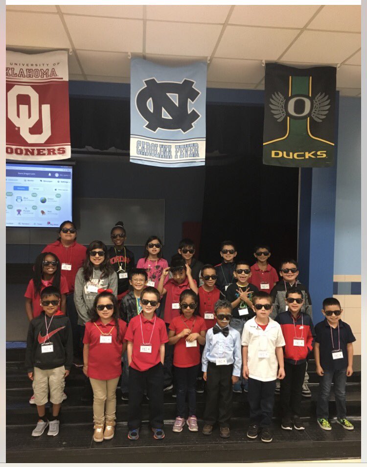 Davis_Dragons's tweet photo. The newest AVID FBI Binder Check members! #dragonssoaring #avidgisd https://t.co/cfquCjDDgA