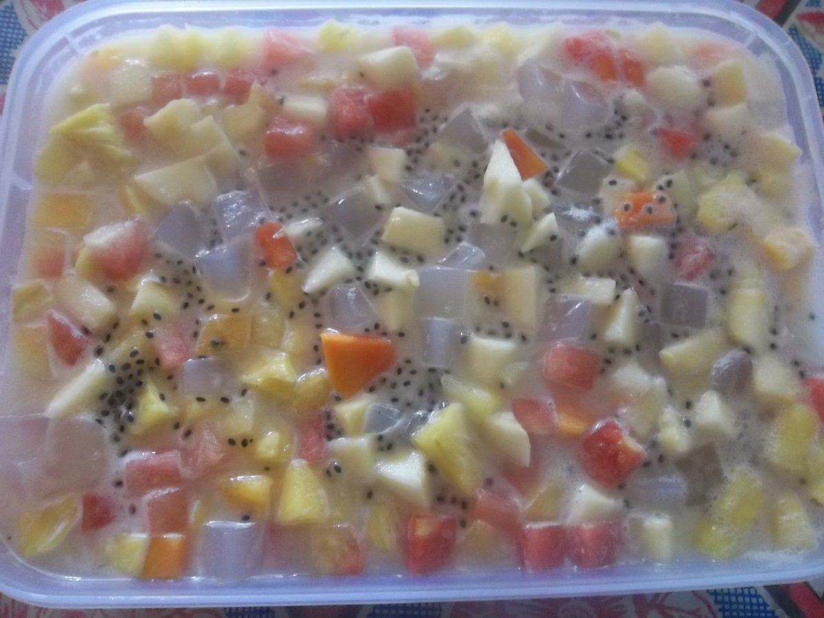 afareen_afa's tweet photo. Sop Buah :-) @renold_arisandy @LisaMRomano @YumchaAddict #sopbuah #supbuah #homemade #ilovepyk #fruity #enaknyasehat #fruitblog #yummyfruit https://t.co/yO2Pt2SrIR