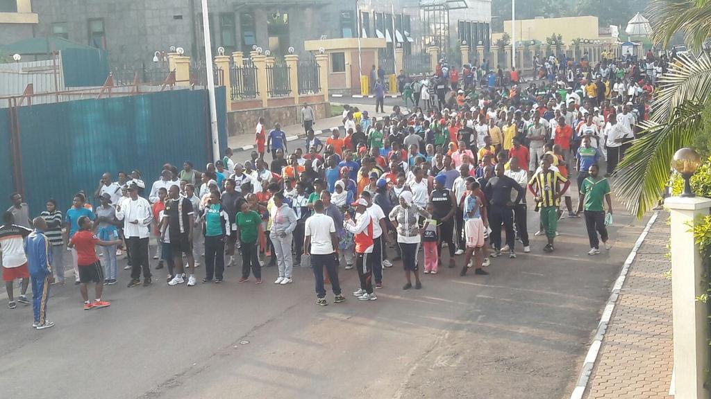 KenyanTraffic's tweet photo. 09:09 It's #Kigali #CarFreeDay today. You are welcome 🏃 https://t.co/kcH7owpQ2m via @CityofKigali