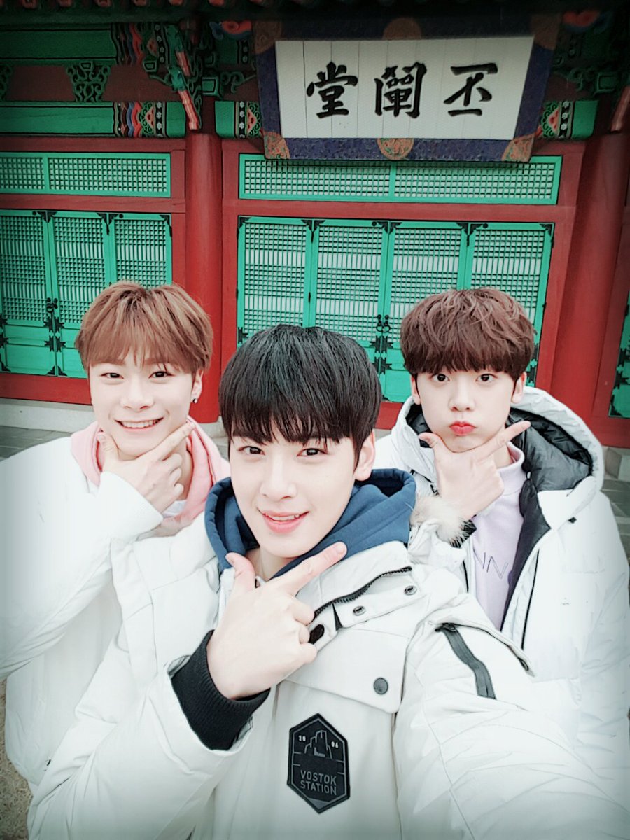 [#아스트로] #마이리틀텔레비전 생방송에 #차은우 #문빈 #윤산하 가 출연 중입니다🏆 다음 TV팟 앱 설치 후 #마리텔 을 검색하여 시청해주세요📺...