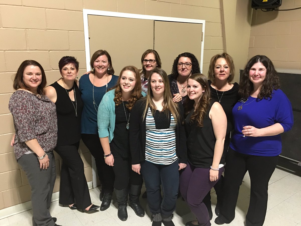 AssiniboiaKin's tweet photo. We are so happy to be celebrating with @KinCorie as she receives her Life Membership in @KinCanada. #allinforKin #volunteer https://t.co/2dHYarotaZ