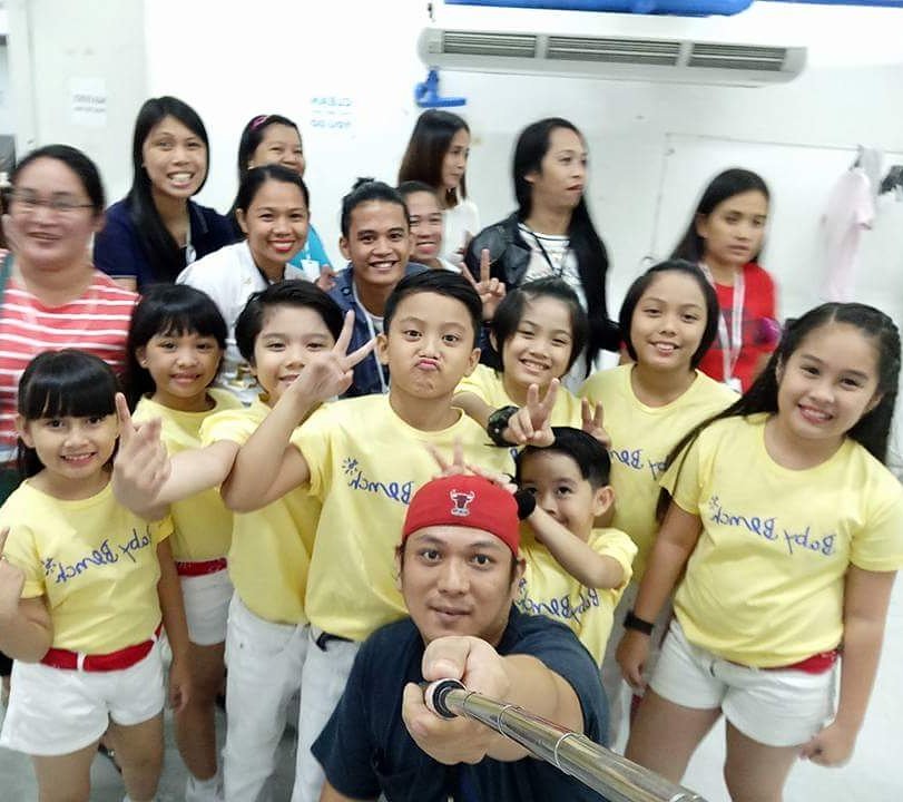 ZLuansing's tweet photo. Kiddowockeez family https://t.co/mQAjWXtPtR