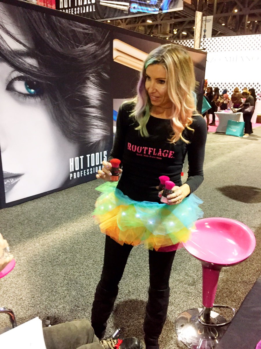 Rootflage's tweet photo. Rootflage fairies do exist! #rootflage #funhair #unicornhair https://t.co/bxUFIc2jcc