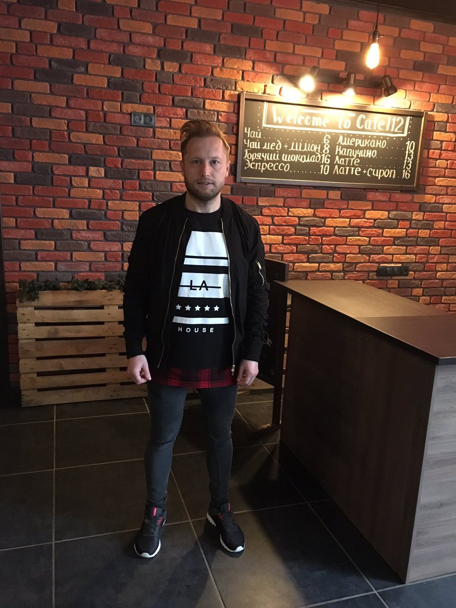 pastor112's tweet photo. Я уже в церкви и сегодня большой день во всех смыслах
#sundau #church #pokolenie112 #youthministry #wordoflife #melitopol #ukraine https://t.co/BlakkkUMqa