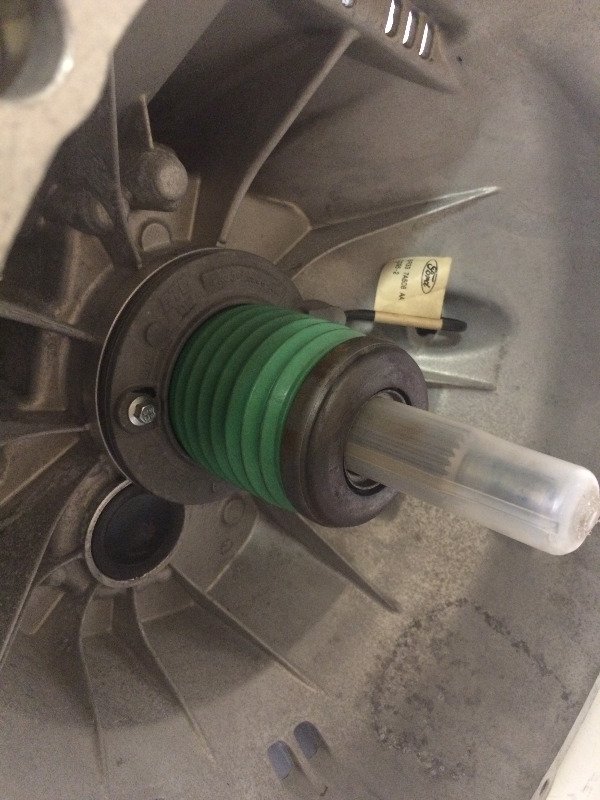 AstroDrivetrain's tweet image. New 2011-14 Mustang 5.0L Coyote Getrag MT-82 6 Speed Transmission from Astro Performance!  Transmission Upgraded with 26 Spline Input Shaft.