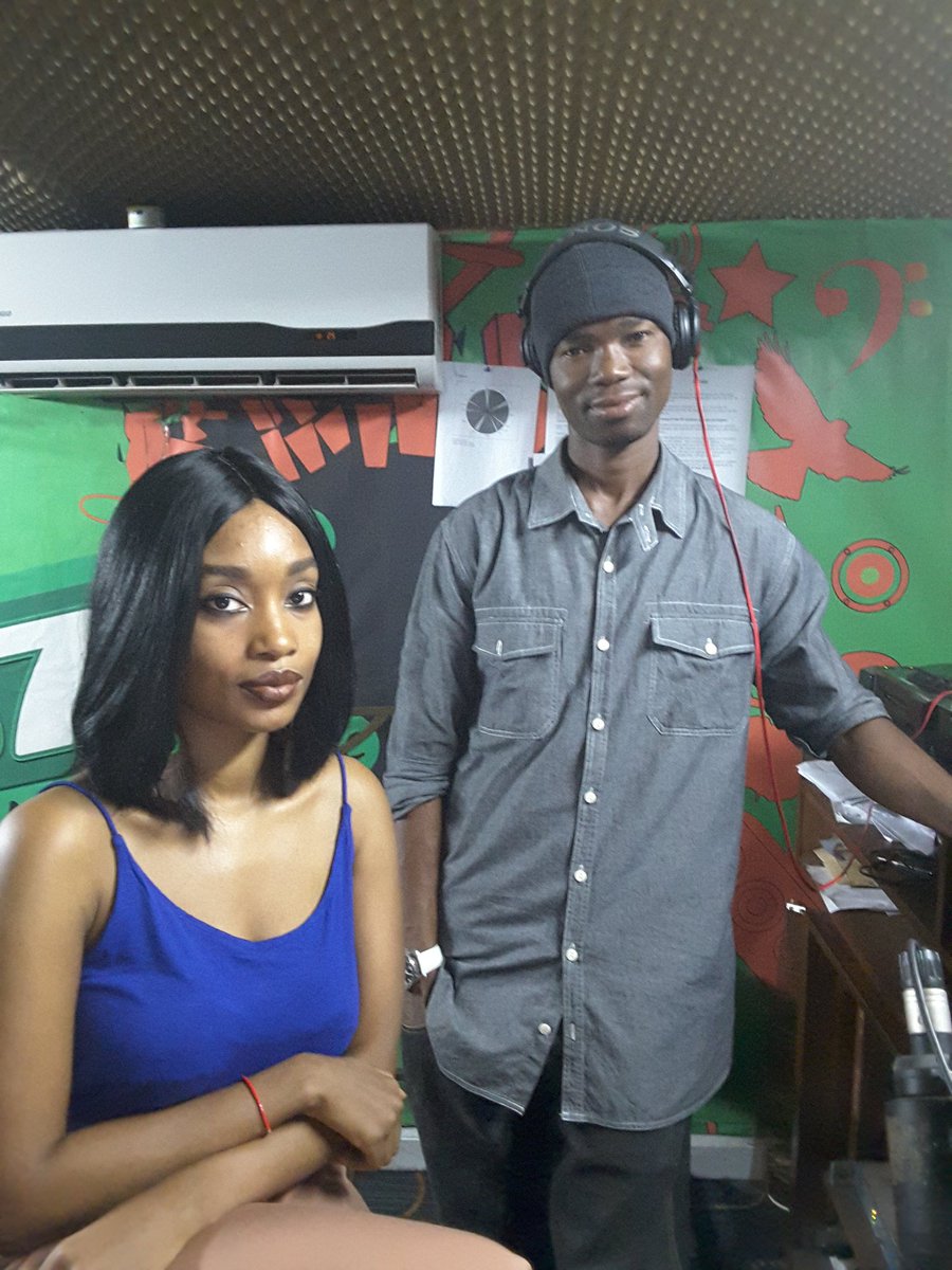 CowriesKumi's tweet photo. Easy going Sunday morning with the #BigWeekendBreakfastshow . Join @AgnesNtow & @djsnoop107 on @Y1079FM right now https://t.co/wYiyLezbtz