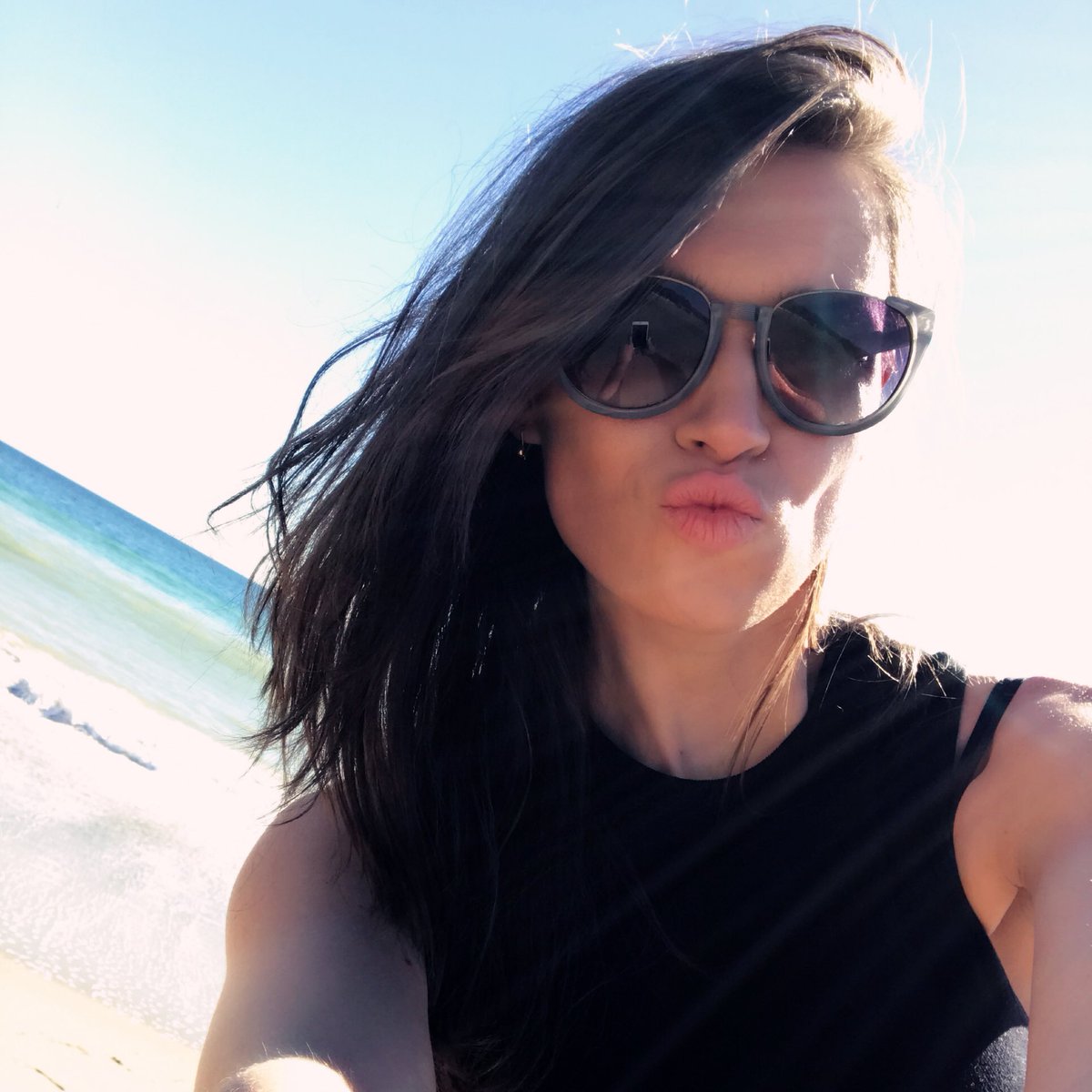Marina_Hova's tweet photo. I miss LA ❤ and such a beautiful weather. #sorrydenver #livingtwostates #actresslife https://t.co/xqDn49JQcO
