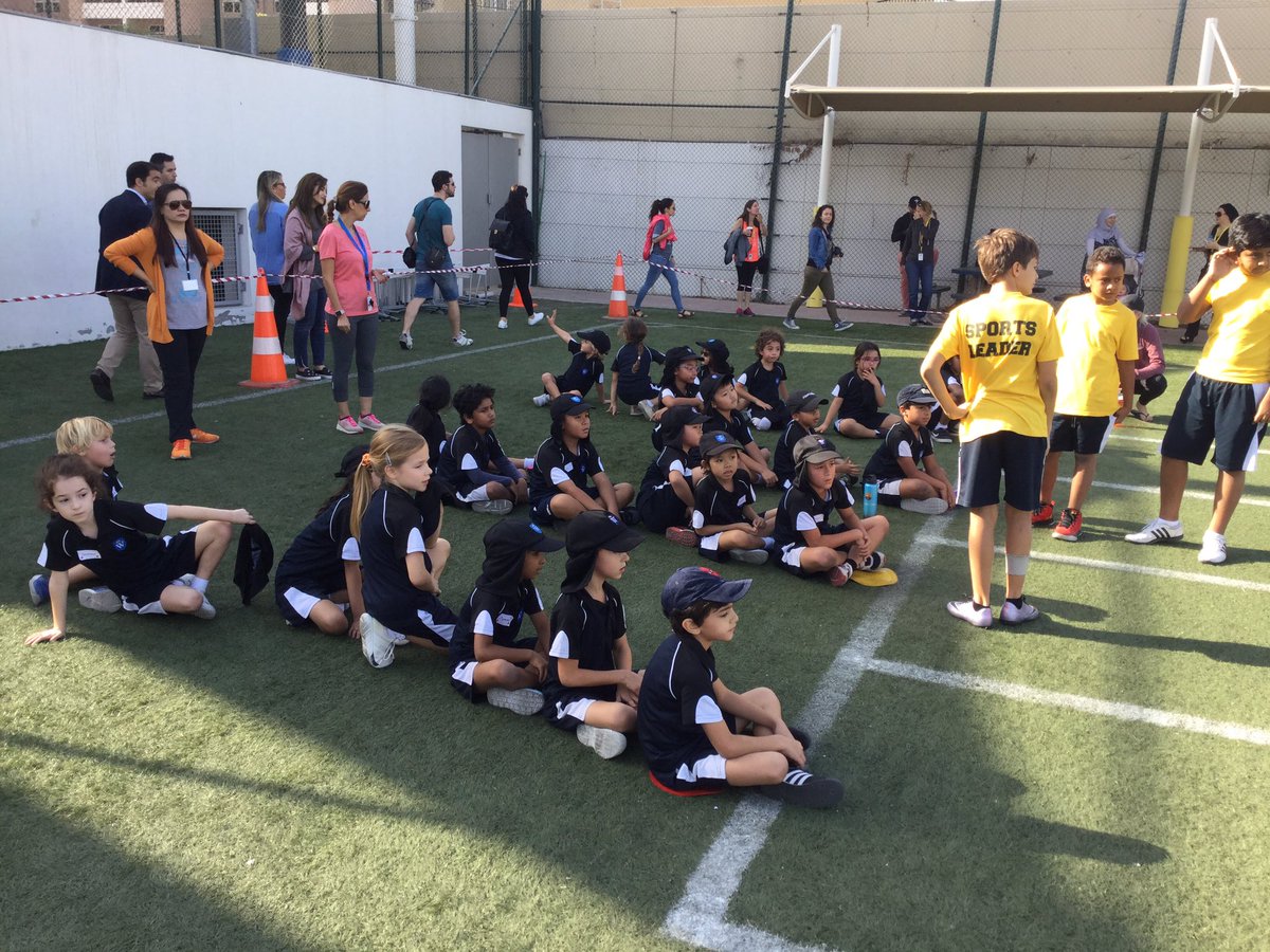 OnyxWSO's tweet photo. Year 2 Onyx students in the hurdles last week! #TeamOnyx #WSOSportsDay 🌟 https://t.co/TQra8NxzbH