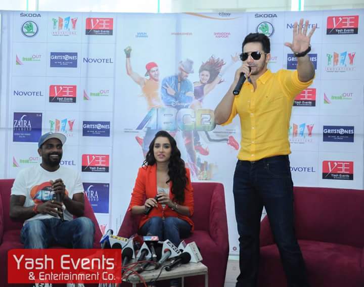 FitbitUKStore's tweet photo. So adorable Varun is *_* ❤ https://t.co/1xwFaPplKZ