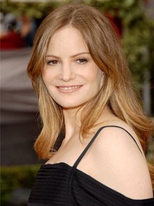 Happy Birthday Jennifer Jason Leigh 