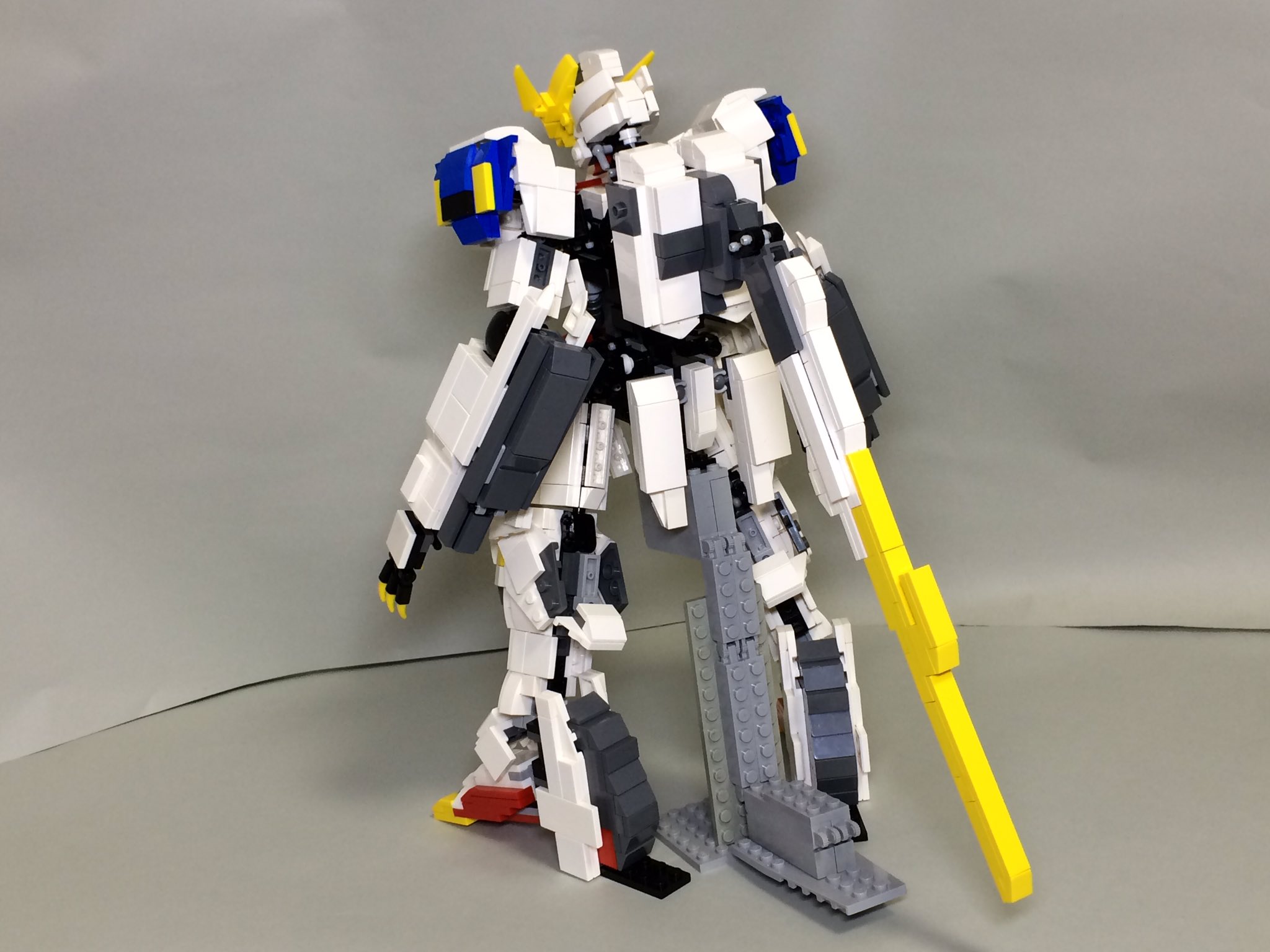 七日坊主 Nananichibonze レゴで作った 機動戦士ガンダム鉄血のオルフェンズより ガンダム バルバトスルプスレクス その4 ポージング色々 Lego ガンダム レゴロボ G Tekketsu Gundam レゴ T Co 12ek3poigk Twitter