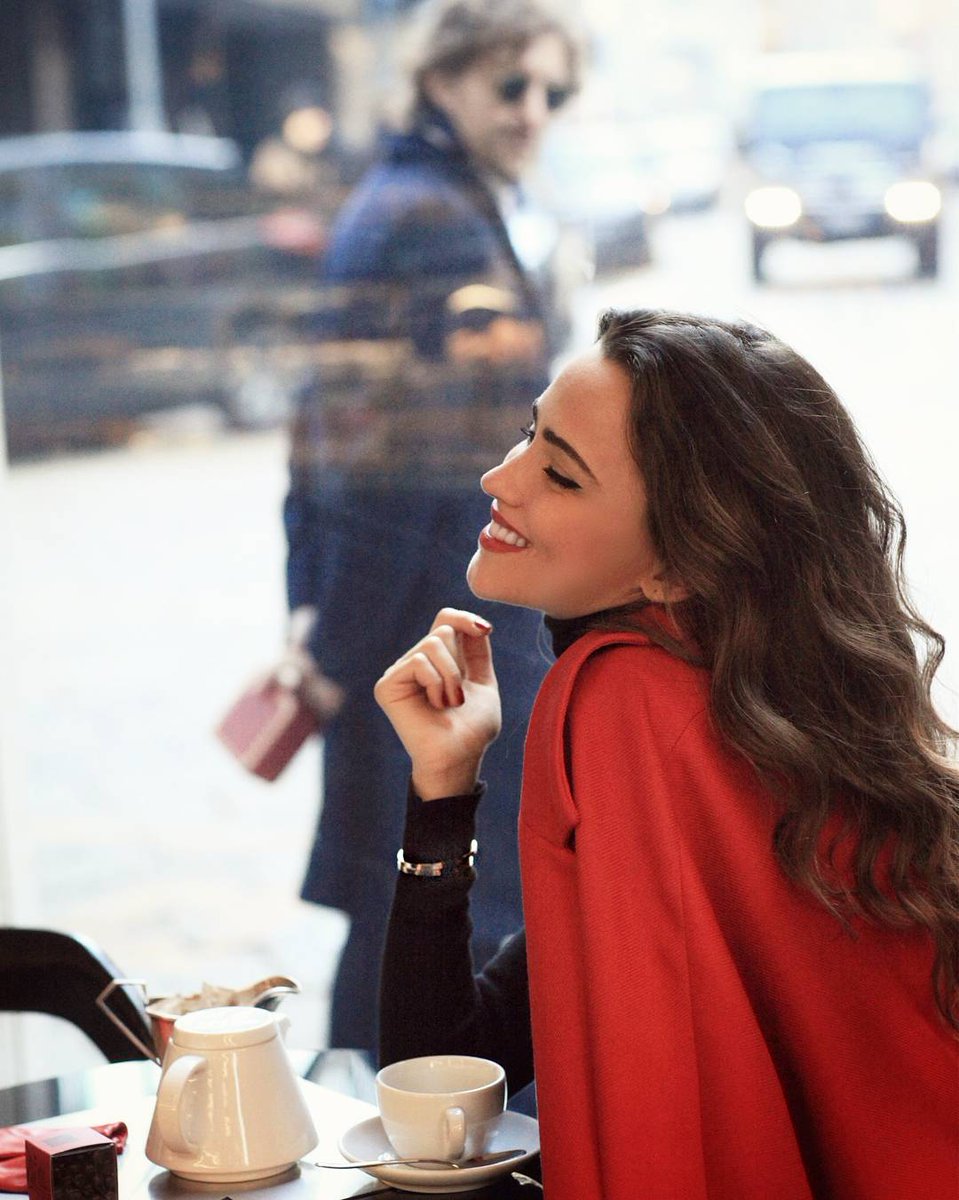 GresyDaniilidis's tweet photo. "When I saw you I fell in love
And you smiled because you knew..."   #LoveAtFirstSight #DareToDeclare #LOVEBracelet @cartier https://t.co/kUOC9BLvOQ