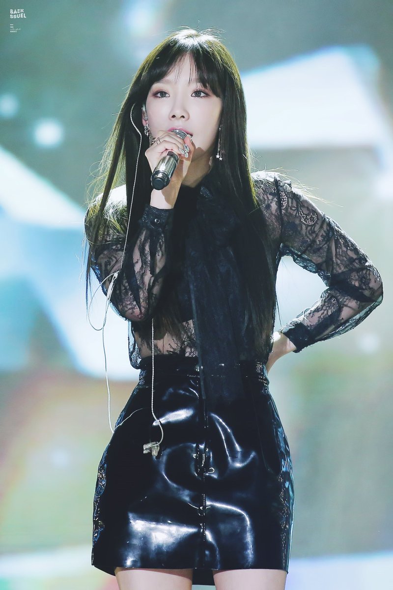 sataengist's tweet photo. dark hair taeyeon nation don't get blinded by blonde berlin taeyeon. never forget 🤧
https://t.co/bwE5qwE1dg