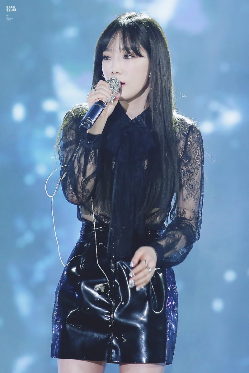 sataengist's tweet photo. dark hair taeyeon nation don't get blinded by blonde berlin taeyeon. never forget 🤧
https://t.co/bwE5qwE1dg