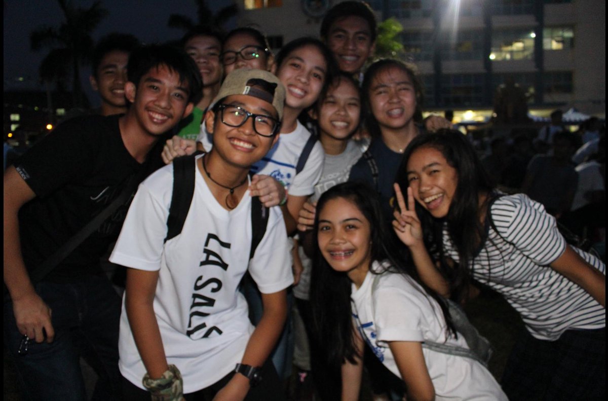 juliyaahh's tweet photo. Slayin' since 2k14. #Famday2k17 https://t.co/OrkVsnB2U0
