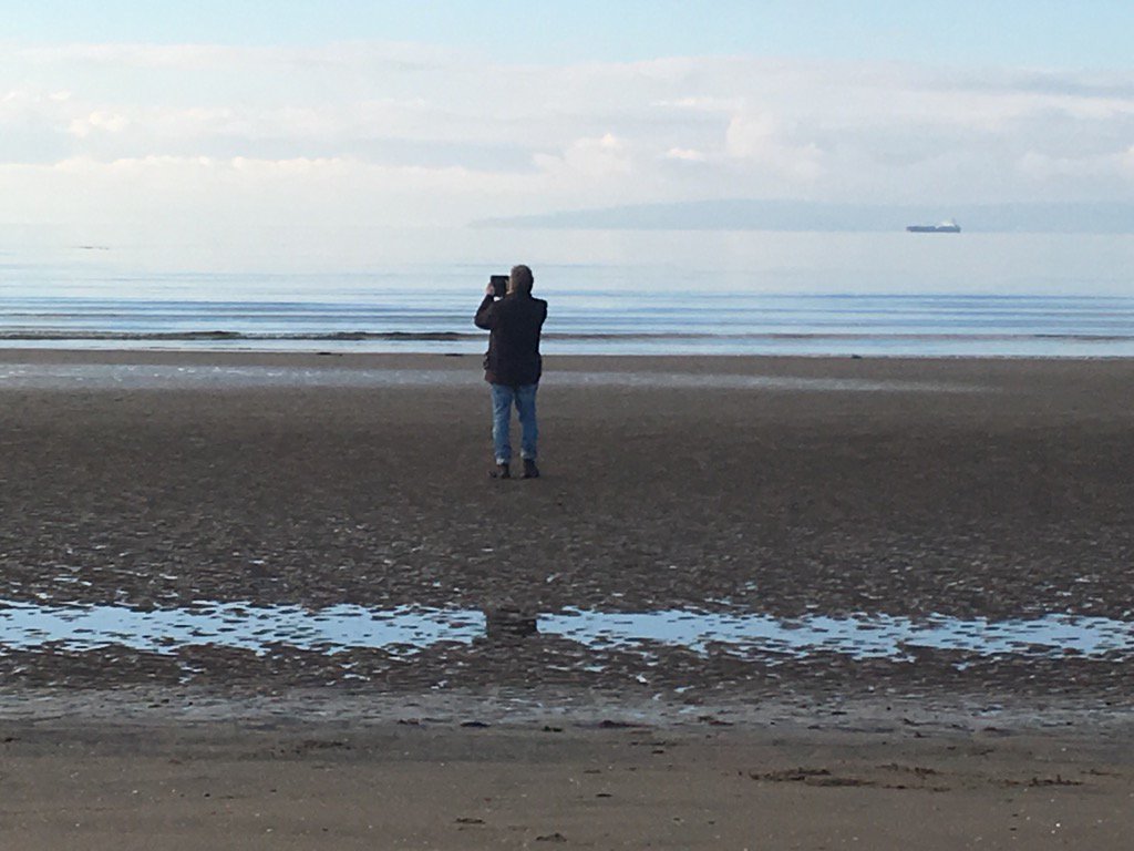 pkturpie's tweet photo. Little bro taking photos on Barassie Beach on a beautiful Sunday morning ❤🌞😎 https://t.co/dn1v4zUtjX