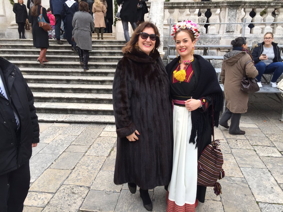 dubravkasuica's tweet photo. Malo ugodjaja s nase feste svetoga #Vlaha i procesije - nezaobilazne #Konavoke #Dubrovnik https://t.co/VCZcuujNyA