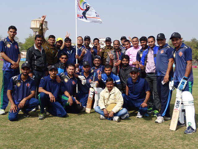 jaipur_police's tweet photo. Adarsh nagar Super Kings has won by 2 Wicket against sanganer Super Kings https://t.co/JsNsPuUf34