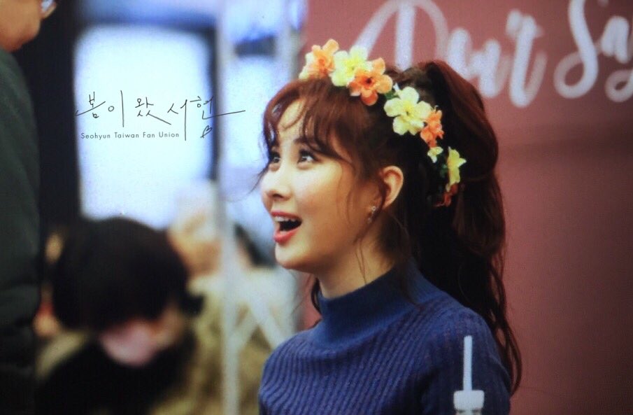 [PIC][05-02-2017]SeoHyun tham dự buổi Fansign cuối cùng cho "Don't Say No" vào tối nay C35C8e7UcAAZD4W