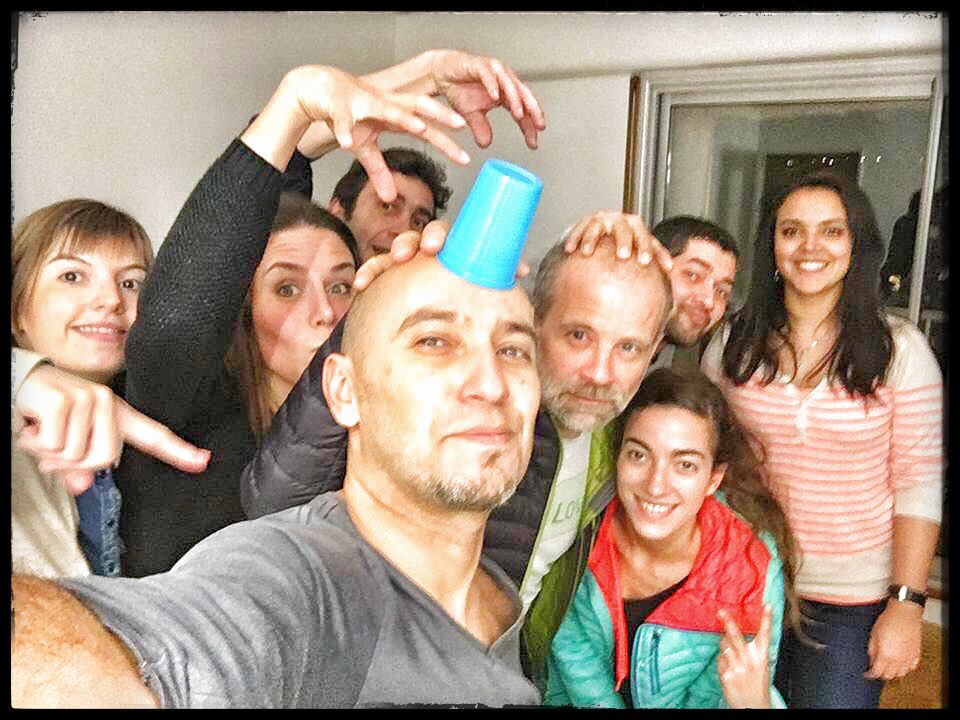 DoubleNumerique's tweet image. Est-ce le dernier #eventdigital à la mode ?
Non, juste une vraie soirée entre amis made in @ArnaudLeRoux ;-)
#HeureuxHomme
👾👧🏻👩🏻👧🏻👩🏻🤹‍♂️🎉💝🥂👍