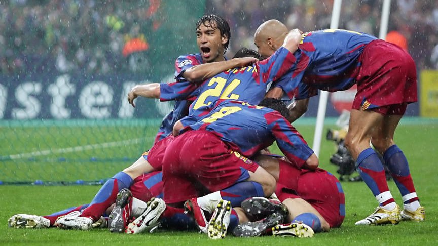 Happy birthday to ex-Barcelona player & Champions League winner Giovanni van Bronckhorst 