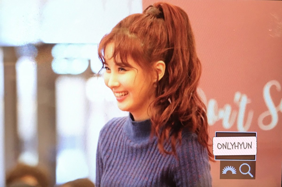 [PIC][05-02-2017]SeoHyun tham dự buổi Fansign cuối cùng cho "Don't Say No" vào tối nay C35PvxXUEAAs8GI