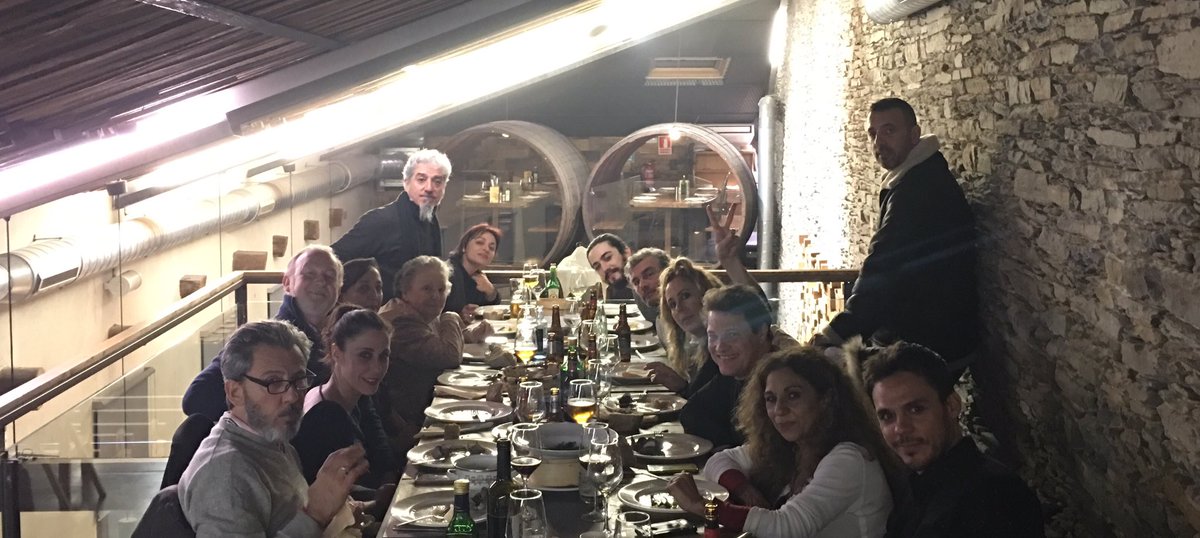 PulperiaAurora's tweet photo. Ayer recibimos la visita de varios de los actores de la obra de teatro "La Asamblea de las mujeres" https://t.co/YJ37mDD9vc
