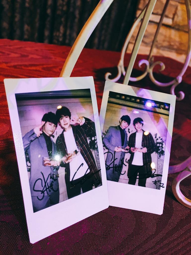 LINELIVE_JP's tweet photo. 💝プレゼント💝

「さしめし特別編」に出演したSUPER JUNIORキュヒョン＆SKY-HIがのサイン入りポラを2名にプレゼント😍この投稿をRT&amp;フォローで応募完了🙆当選者にDMします📩締切2/6 https://t.co/mJqb5re3mz

#LINELIVE #さしめし https://t.co/2a5TTcRPQC