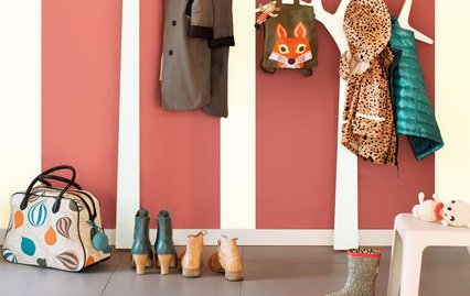 DuluxAmazing's tweet photo. Are Bonnie &amp; Blithe &amp; good &amp; gay... Do you have a #Sunday child? Here's a perfect #colour for them! #SundayFunday https://t.co/vLH2BaZfG3 https://t.co/TnqMWpkskK