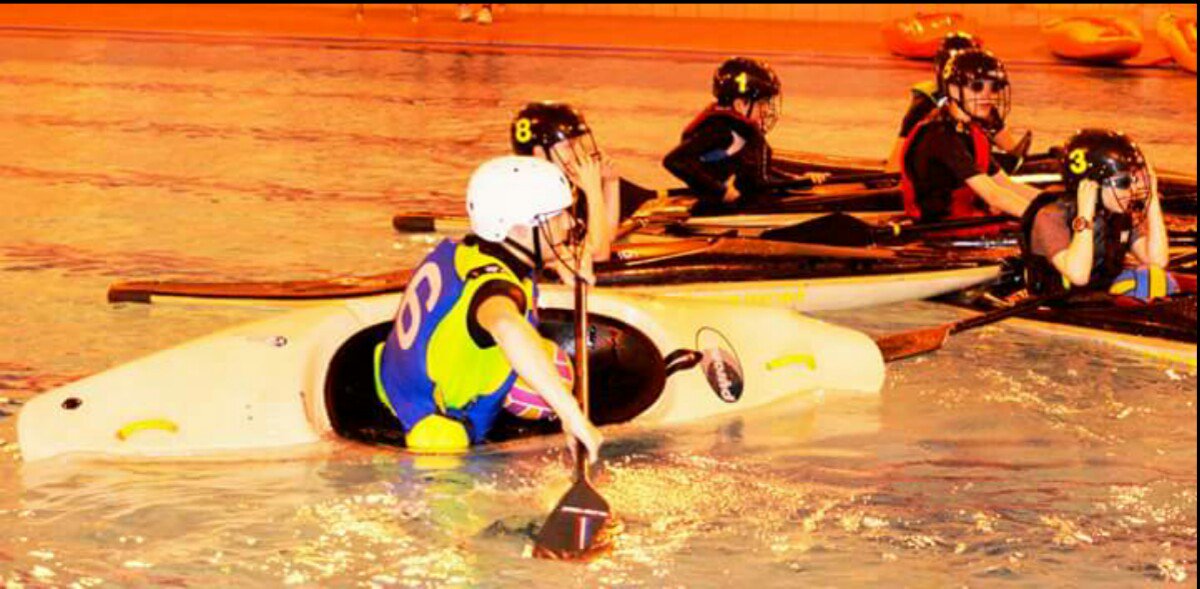 A brilliant evening last night with our into to #CanoePolo session. Whole range of abilities but a shared interest in getting involved.