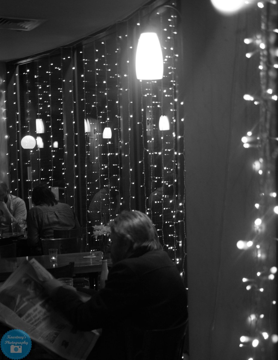 MeanwoodTavern's tweet photo. Come and see the lights! A recent add to East of arcadia! We love them! #Fairylights #TimeForATavern #SettingTheAtmosphere #prettylight https://t.co/3oCl8F93D0