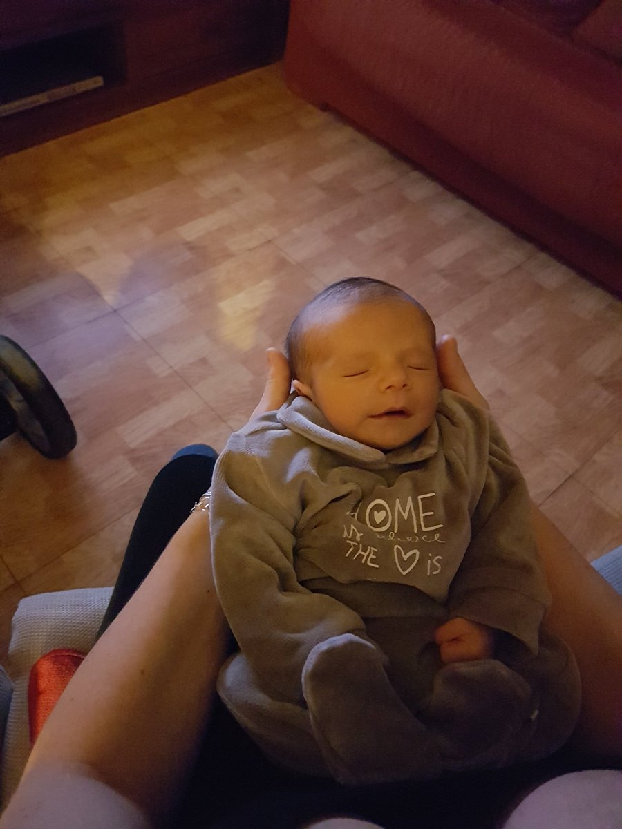 Ali_Lopez_'s tweet photo. Pequeñas cosas que marcan la diferencia... Mi pequeño príncipe 😍👶 https://t.co/hs0gAbD052