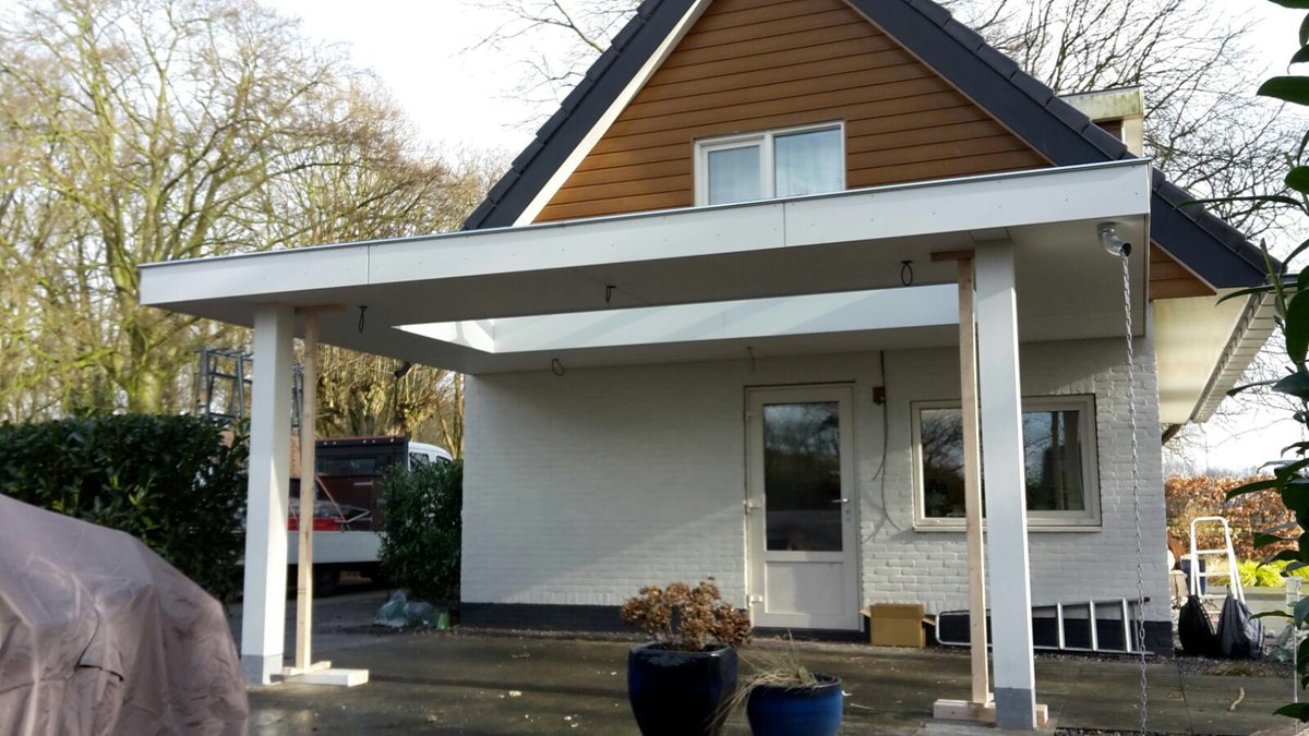 Eenvoudig kan ook mooi zijn! Opgeleverd in Renkum deze strak afgewerkte veranda..