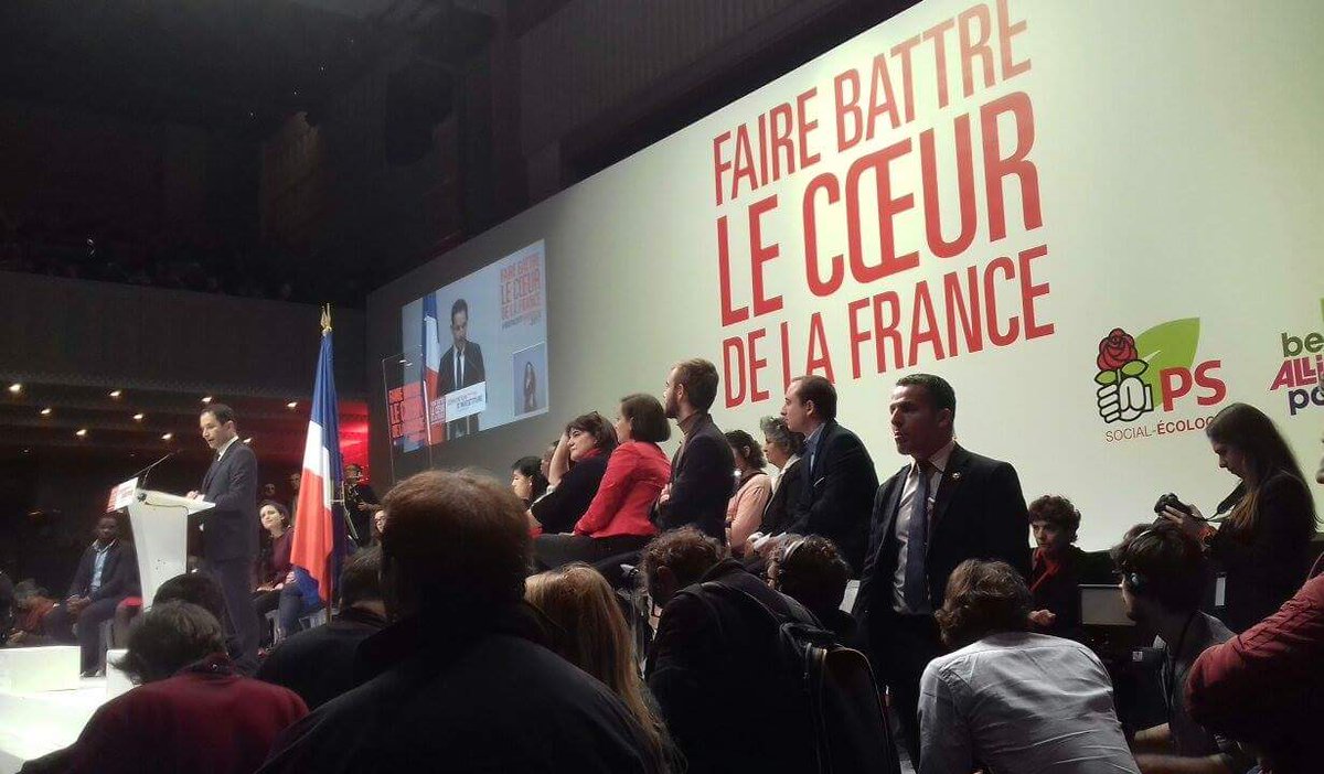 mjsvendee's tweet photo. #BenoitHamon ,vainqueur de la #PrimairesCitoyennes est officiellement notre candidat pour les #Presidentielle2017 ! #BenoitHamon2017 https://t.co/oc2vhlJVNF