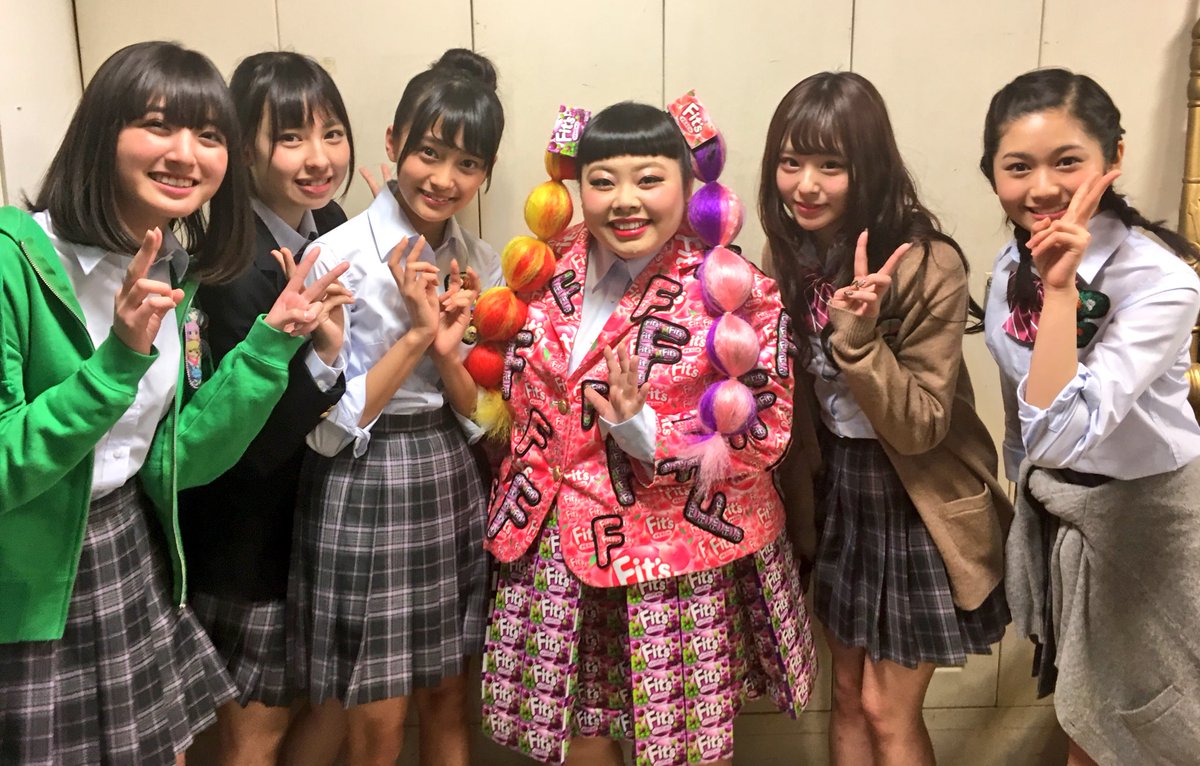 マジカル パンチライン公式 Sur Twitter ロッテ 2年f組 Fit S組 これからマジパンメンバー学校生活頑張りますので宜しくお願いします Https T Co Wqowh6eluv 2年f組 日本最強のクラス Fits組 マジパン 佐藤麗奈 沖口優奈 浅野杏奈 清水ひまわり