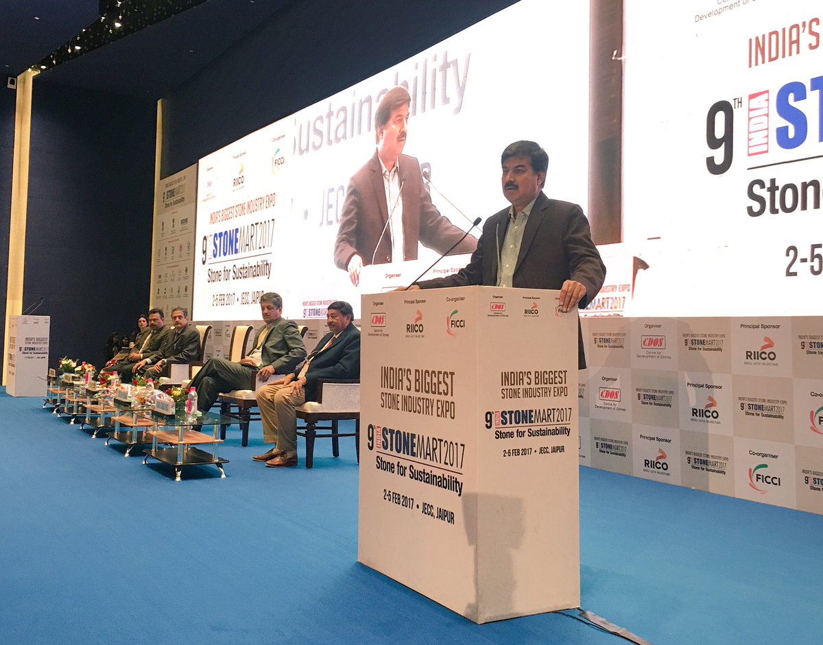 stonemart_india's tweet photo. Valedictory address by chief guest Shri Rajpal Singh Shekhawat, Hon'ble industries minister Govt of Rajasthan at #IndiaStonemart https://t.co/D4nXg0MOC9