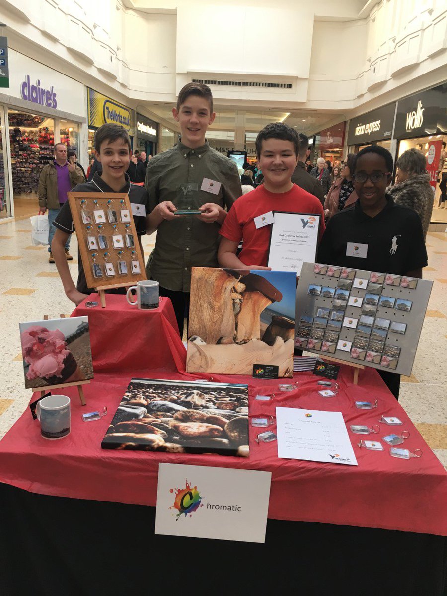 YE_Chromatic's tweet photo. Thank you to @CllrDavidTutt for coming down to see us yesterday.  We hope you enjoy our product #Eastbourne @StCCEastbourne @YE_Eastbourne https://t.co/MgFQ79NmWt